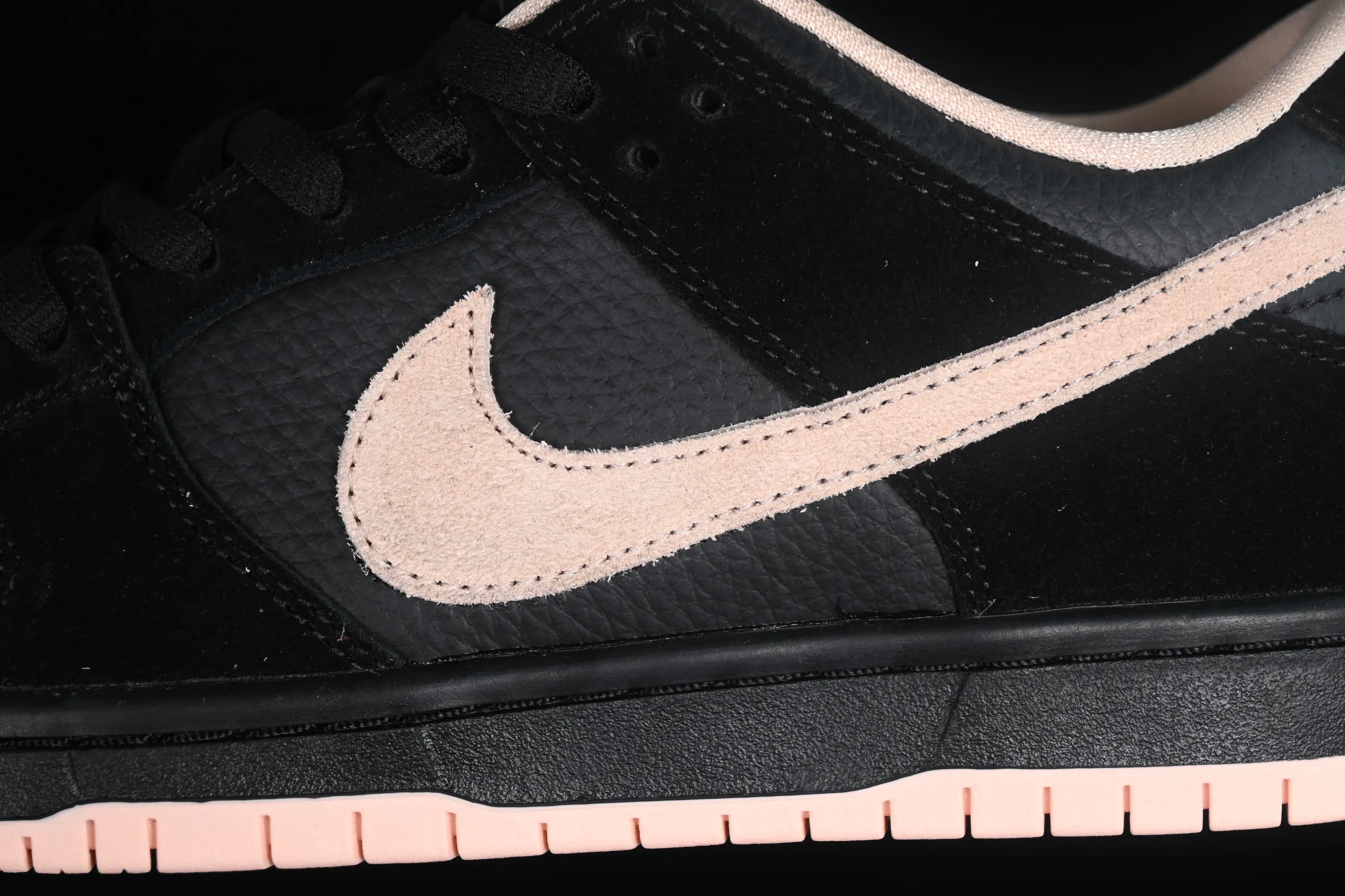 All categories Nk SB Dunk series Nk SB Dunk Low low-top sneakers K version Nk SB Dunk Low black and pink color SB dunk series low-top casual sports skateboard shoes BQ6817-003